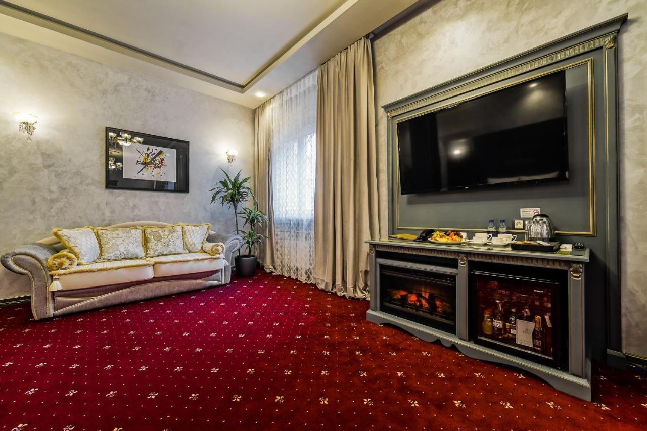 Imperial Palace Hotel Minsk Exterior foto